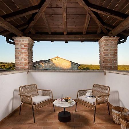 Rustic Villa Sylbum With A Pool In Istria Sveti Lovreč Pazenatički 外观 照片